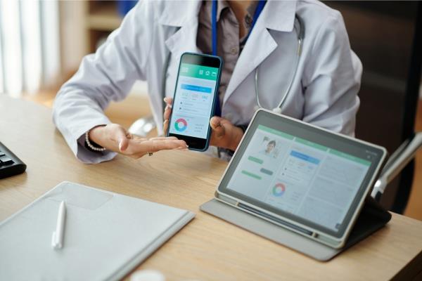 App vay tiền uy tín có liên kết với ngân hàng hoặc tổ chức tài chính hợp pháp